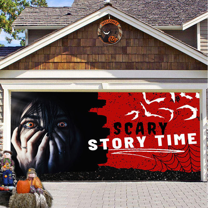 Garagedeurdecoratie met een angstaanjagend kasteel silhouette voor Halloween themafeesten.