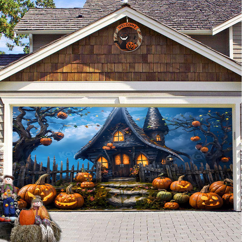 Griezelige spinnenweb garagedeurdecoratie, perfect voor een complete Halloween buitendecoratie.