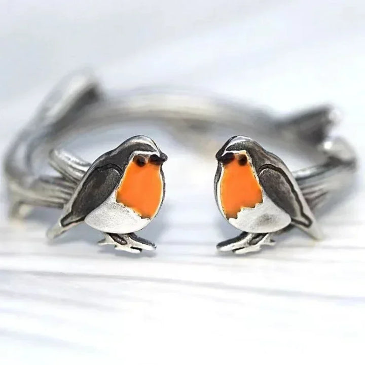 Originele handgemaakte dames oorbellen, glas-in-lood met vogelmotief, perfect als lente geschenk.