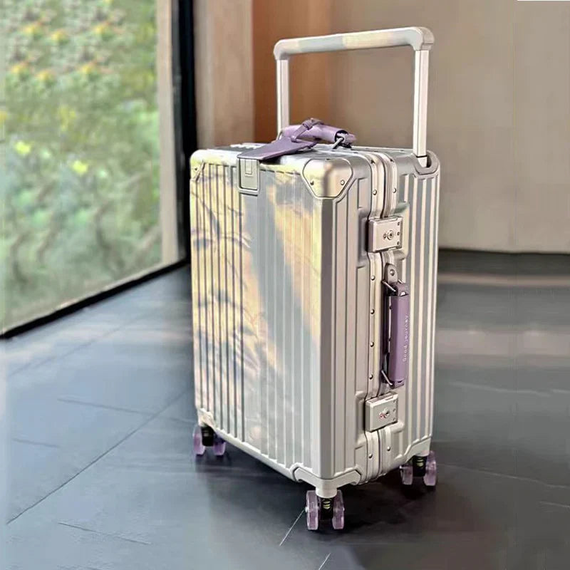 Robuuste en duurzame hardschaal koffer, de Valencia Voyager, beschermt je bagage op elke vakantie.
