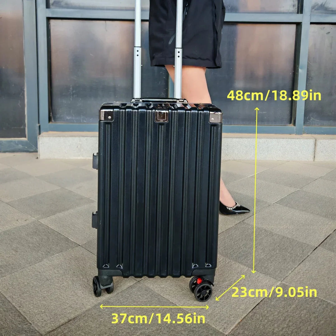 Hardshell reiskoffer met lichtgewicht aluminium frame en wielen, ideaal voor zakelijk en privé reizen.