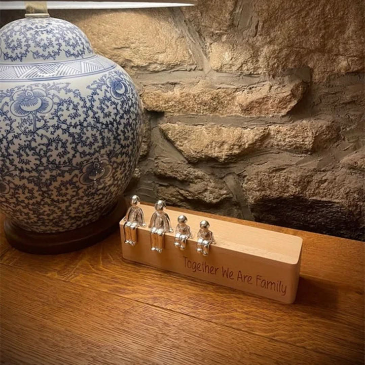 Eeuwige familierelatie sculptuur van hars, prachtig voor interieur decoratie.