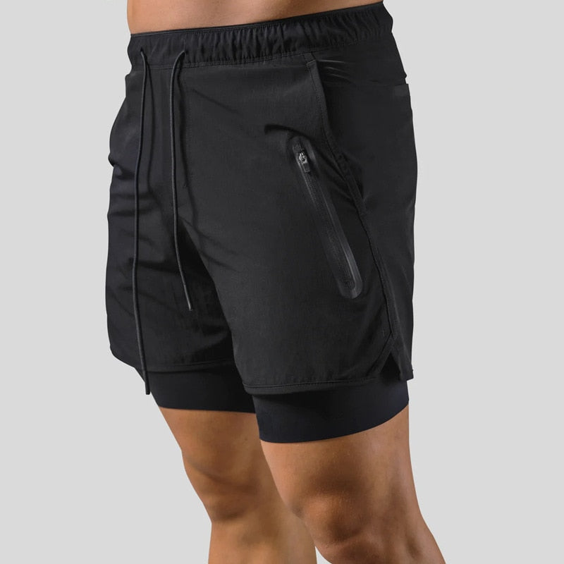 Stijlvolle heren 2-in-1 sportbroek met compressie shorts, ontworpen voor prestatie en comfort tijdens het sporten.