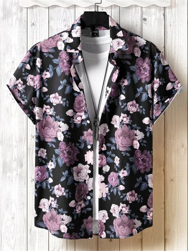 Close-up van kleurrijk heren Hawaii shirt met gedetailleerde 3D bloemenprint.