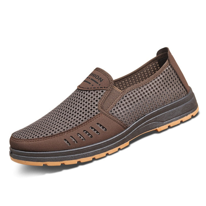 Lichtgewicht zool van heren mesh sneakers, voor optimale grip en comfort tijdens wandelen en dagelijks gebruik.