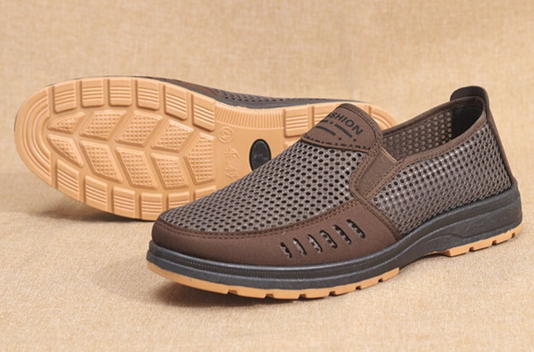 Moderne heren sneakers van ademend mesh, strak design dat comfort en stijl combineert voor de zomer.