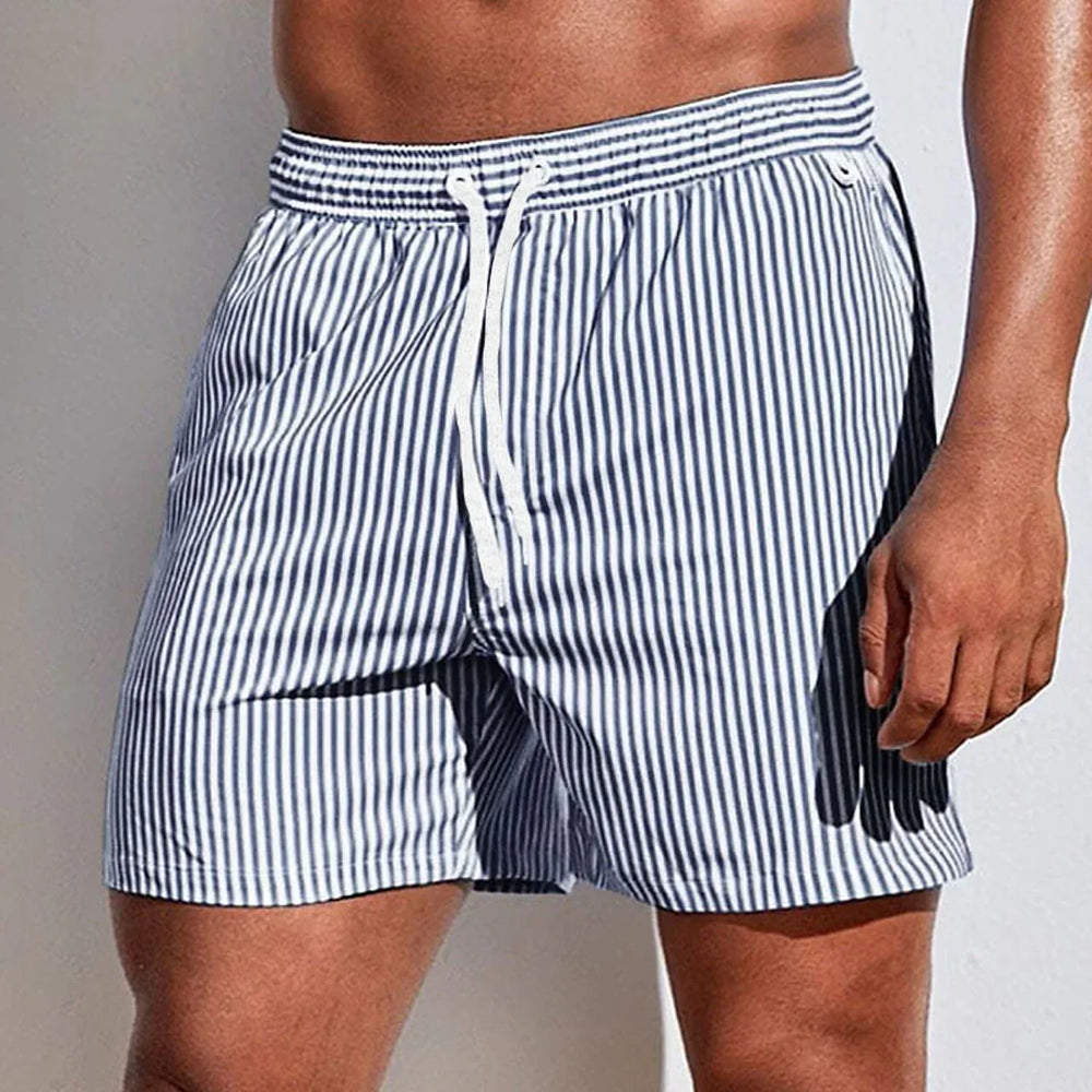Comfortabele polyester heren zwembroek, sneldrogend en casual voor strand en zwembad.