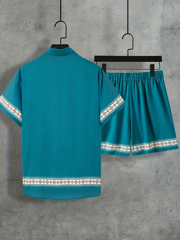 Heren strandkleding: stijlvolle boho set met los shirt en shorts, klaar voor de zon.