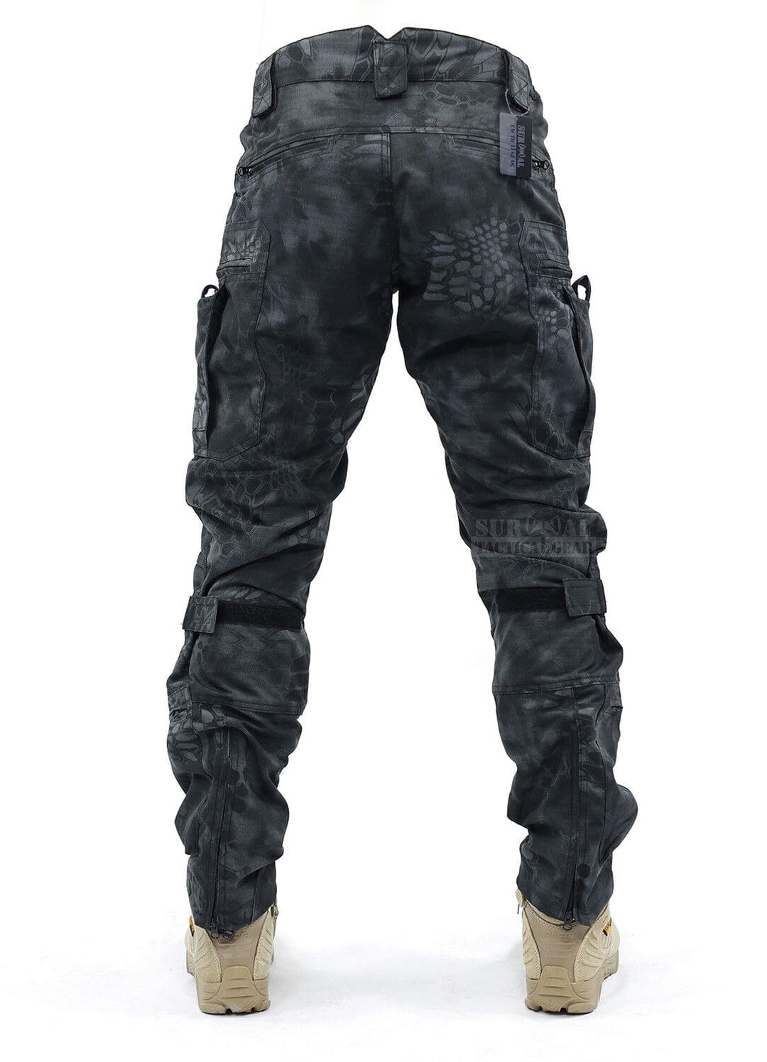 Detailbeeld van de duurzame kniebescherming op deze tactische heren werkbroek, voor extra comfort en veiligheid.