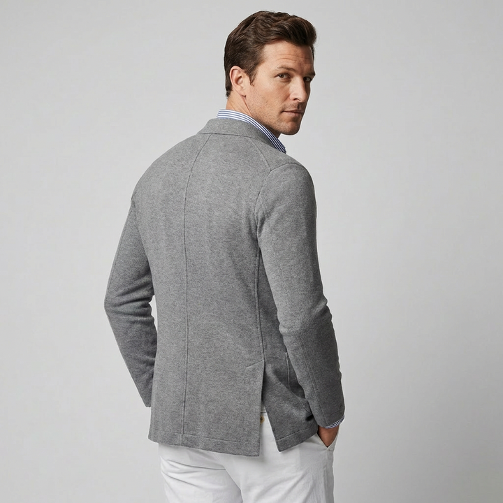 Veelzijdige heren blazer, smart casual stijl met klepzakken en knoopsluiting.