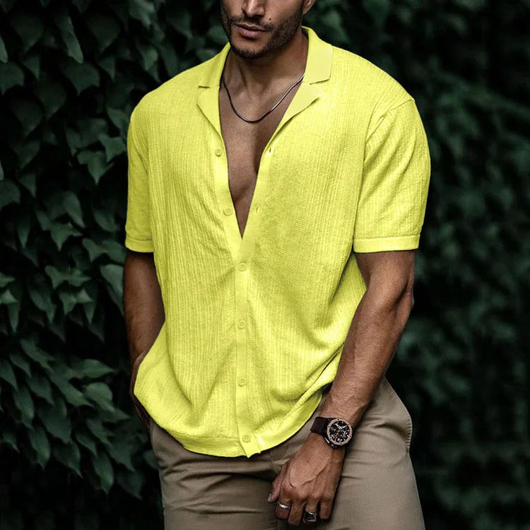 Heren casual overhemd met korte mouwen en camp collar, button-down, perfect voor zomerse herenmode.