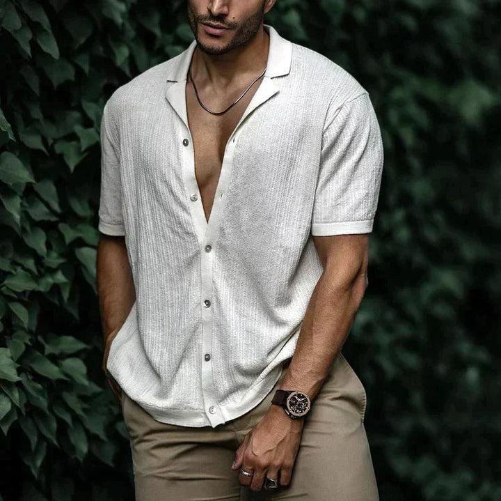 Comfortabel heren overhemd met korte mouwen en camp collar, ideaal voor casual zomerkleding.