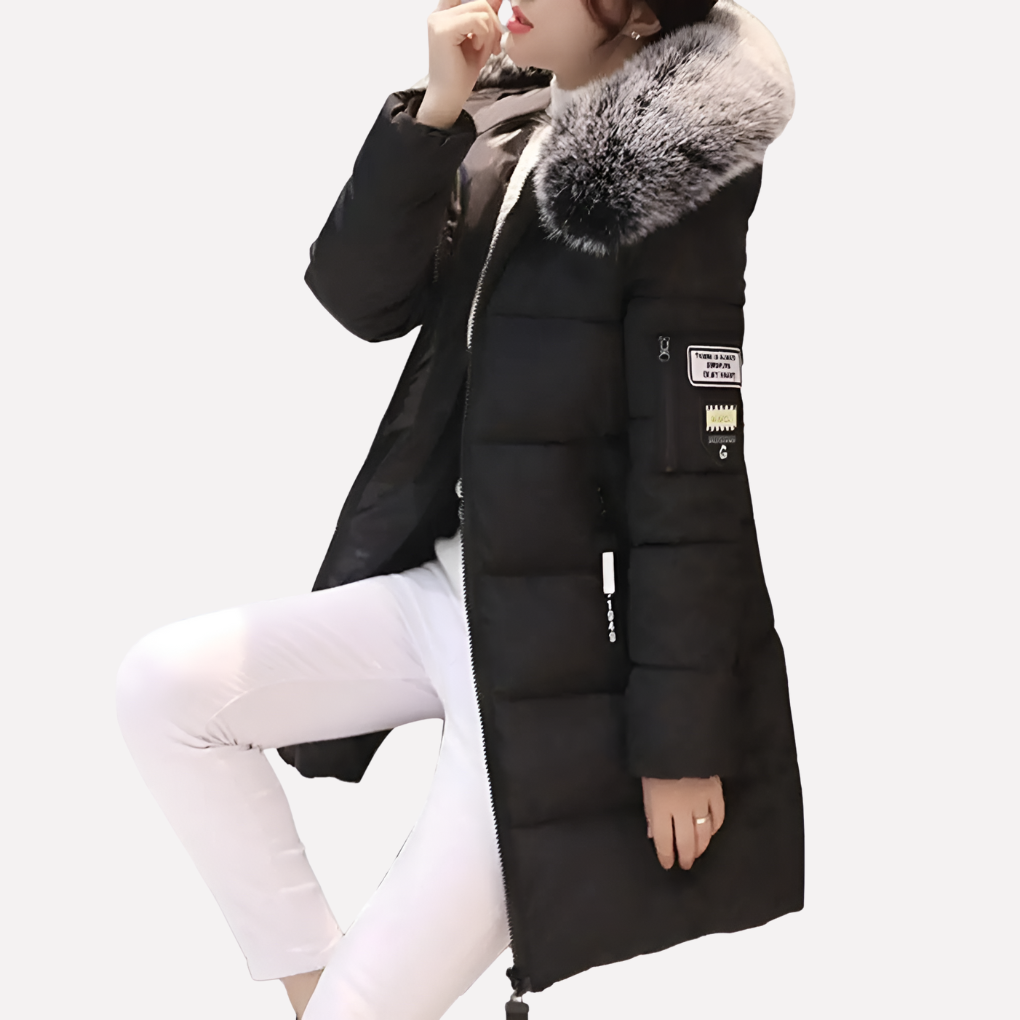 Stijlvolle heren winterjas, gedragen model, toont comfortabele pasvorm en moderne winterkleding look.