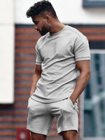 Grijs
