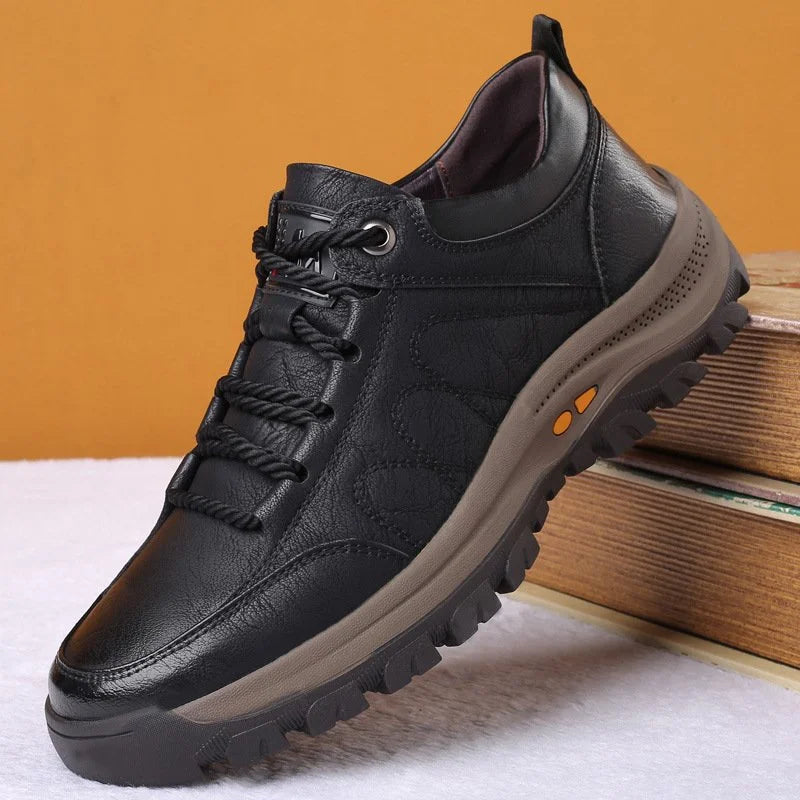 Orthopedische herenschoenen met superieur comfort en ondersteuning, ideaal voor rugpijnverlichting.