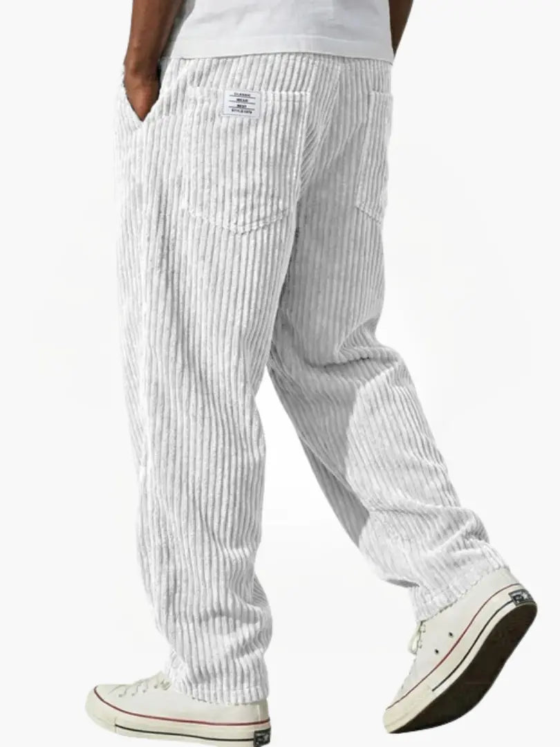Veelzijdige herenbroek: corduroy, loose fit, elastische tailleband, trekkoord, in diverse kleuren herenmode.