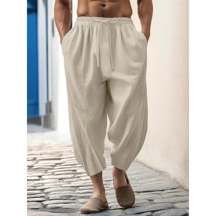 Comfortabele heren cropped trekkoordbroek, perfect als casual zomerbroek met een modieuze chino-stijl.