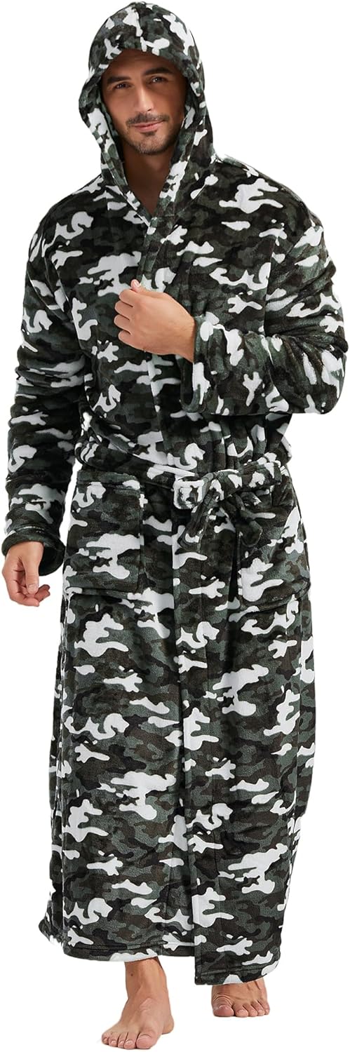 Stijlvolle heren flanellen badjas, perfect voor lounge en ontspanning.