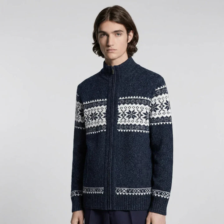Heren gehaakte winter cardigan. Comfortabel en stijlvol gehaakt vest voor heren, ideaal voor de winter.
