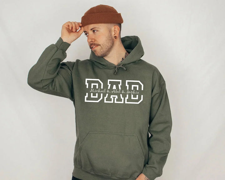Heren gepersonaliseerde hoodie met namen. Uniek Vaderdag cadeau voor papa.
