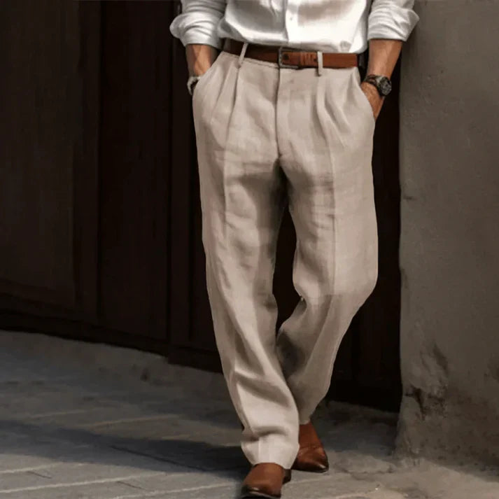 Stijlvolle heren geplooide broek met relaxed fit, een comfortabele en tijdloze pantalon voor elke gelegenheid.