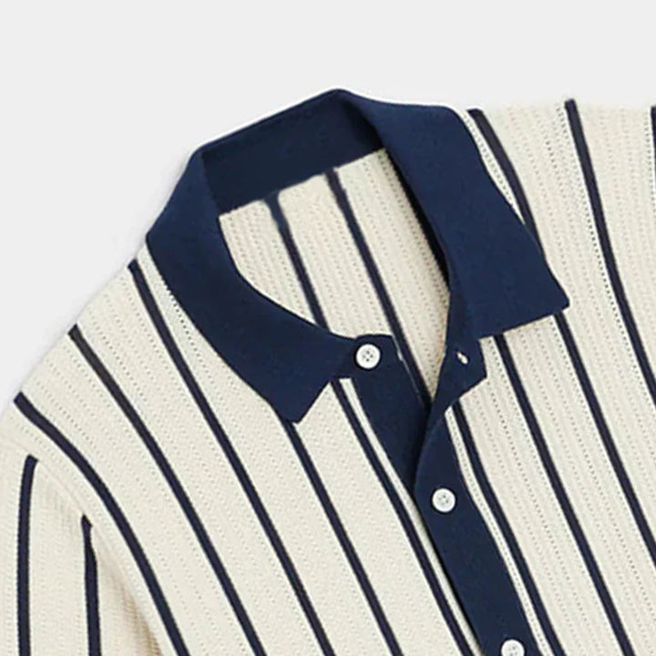 Elegant gestreept heren overhemd met knoopsluiting en lange mouwen, veelzijdig voor casual en trendy outfits.