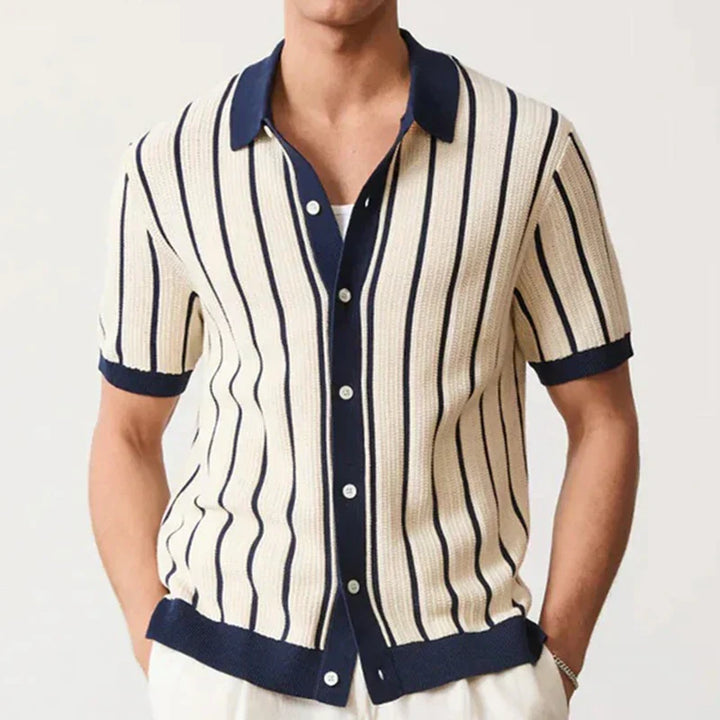 Casual gestreept herenoverhemd met knoopsluiting, lange mouw. Trendy en ademend voor een modieuze zomerstijl.