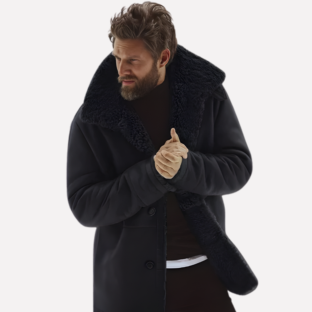Detail van brede kraag en rits op comfortabele heren winterjas. Met multi-pocket design.
