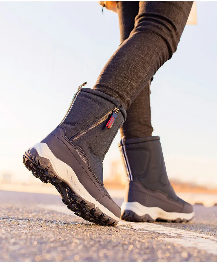 Heren snowboots met stevige vetersluiting, halfhoog en waterdicht voor optimale pasvorm en bescherming.