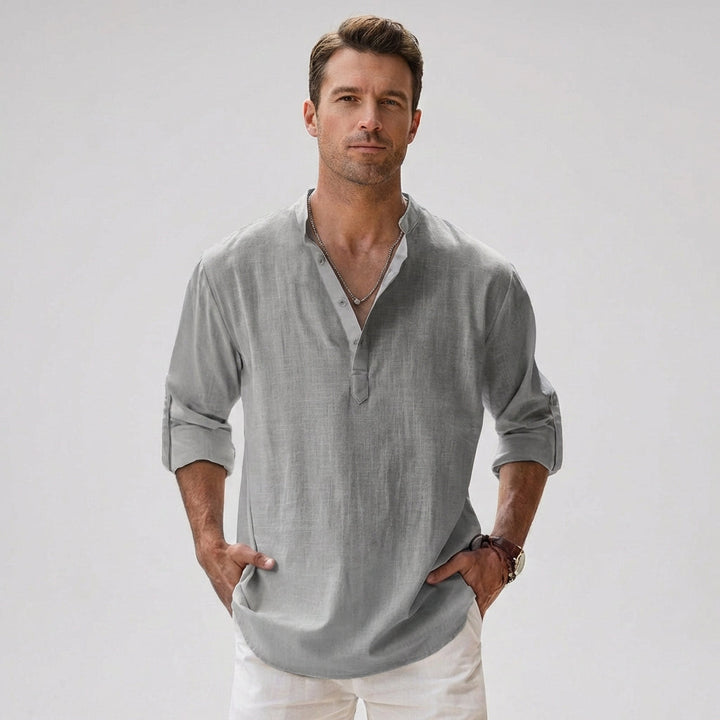 Comfortabel heren Henley shirt, stijlvol en ademend, ideaal voor de lente en zomer.
