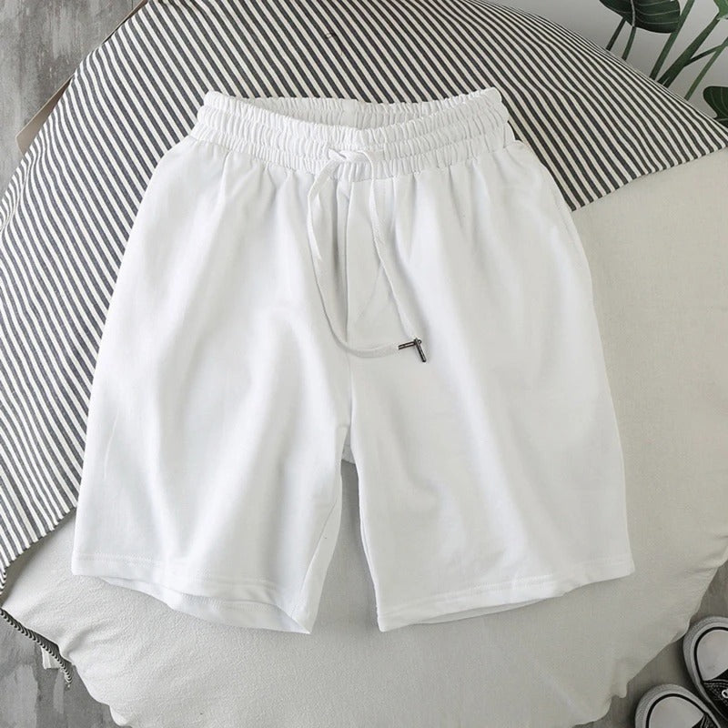 Zomerse heren shorts Kiano, ademend en comfortabel, lichtgewicht voor vrijetijd en actieve dagen buiten.