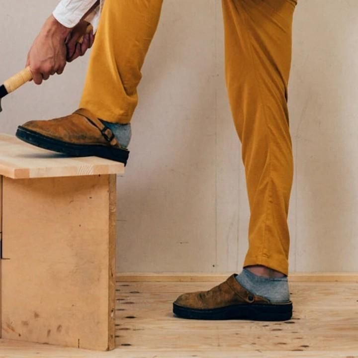 Casual leren herenklompen, ideaal als instappers voor dagelijks comfort en een ontspannen look.