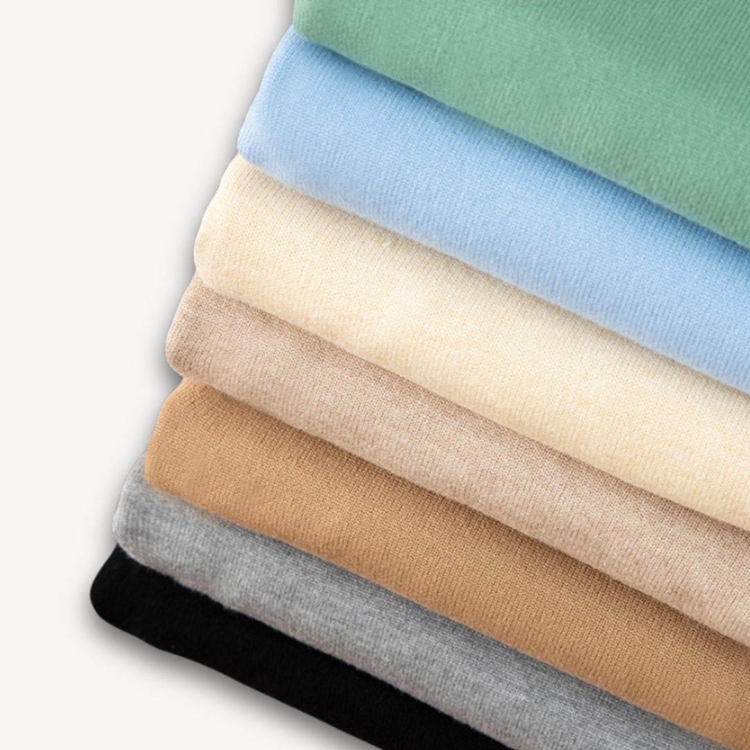 Heren trui van luxe cashmere met V-hals, uitstekend voor werk of vrije tijd in de winter.