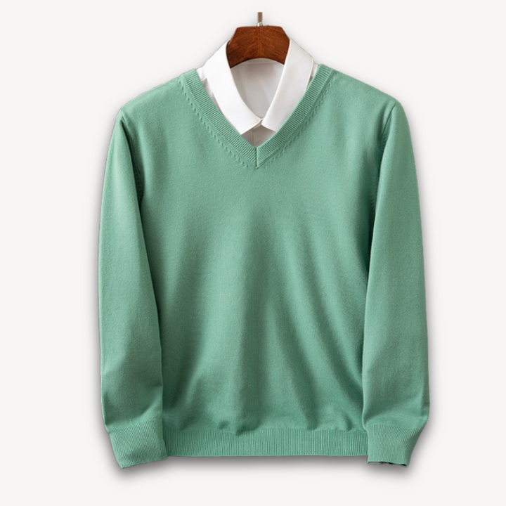 Comfortabele heren V-hals trui van zachte cashmere, een must-have voor winterse herenmode.