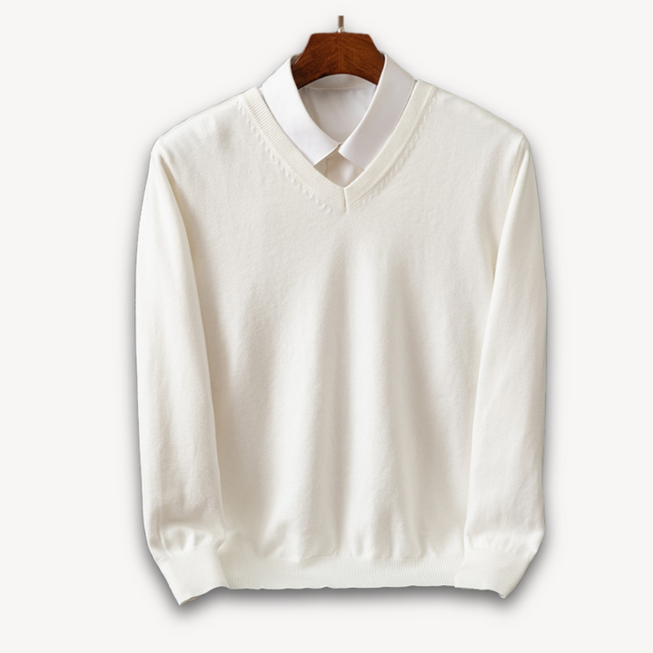 Mooi vallende heren V-hals trui van superzacht cashmere, essentieel voor de moderne man.