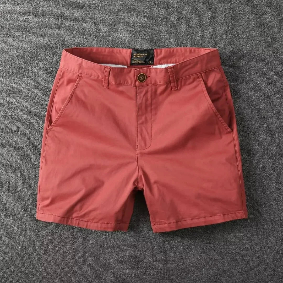 Comfortabele beige heren chino shorts, ideaal voor zomerse activiteiten. Perfecte pasvorm, stijlvol en praktisch.