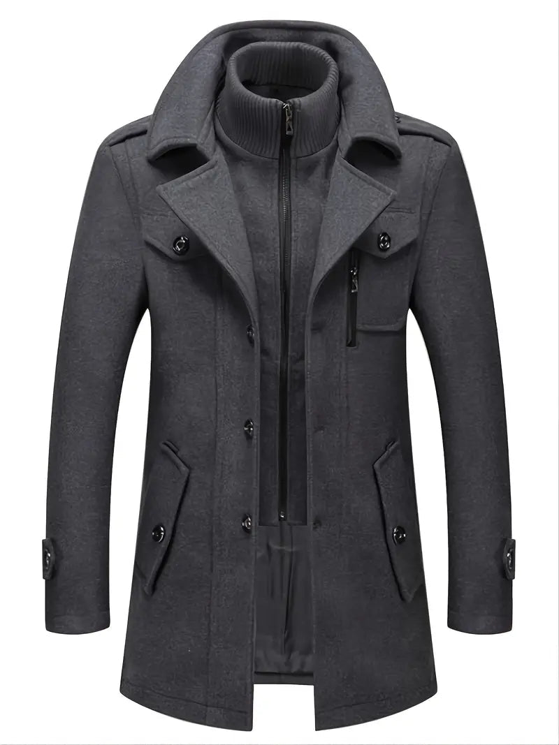 Grijze heren winterjas, militaire stijl overjas met dubbele knoopsluiting. Klassieke, warme bovenkleding.