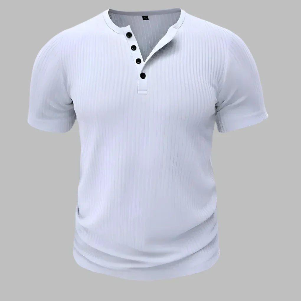 Heren muscle-fit Henley t-shirt met strakke pasvorm, ideaal voor een sportieve of casual look. Korte mouw, comfortabel.