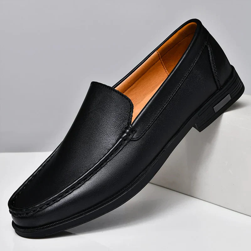 Heren orthopedische instap loafers: Bruine comfortabele schoenen met voetondersteuning, ideaal voor heren.