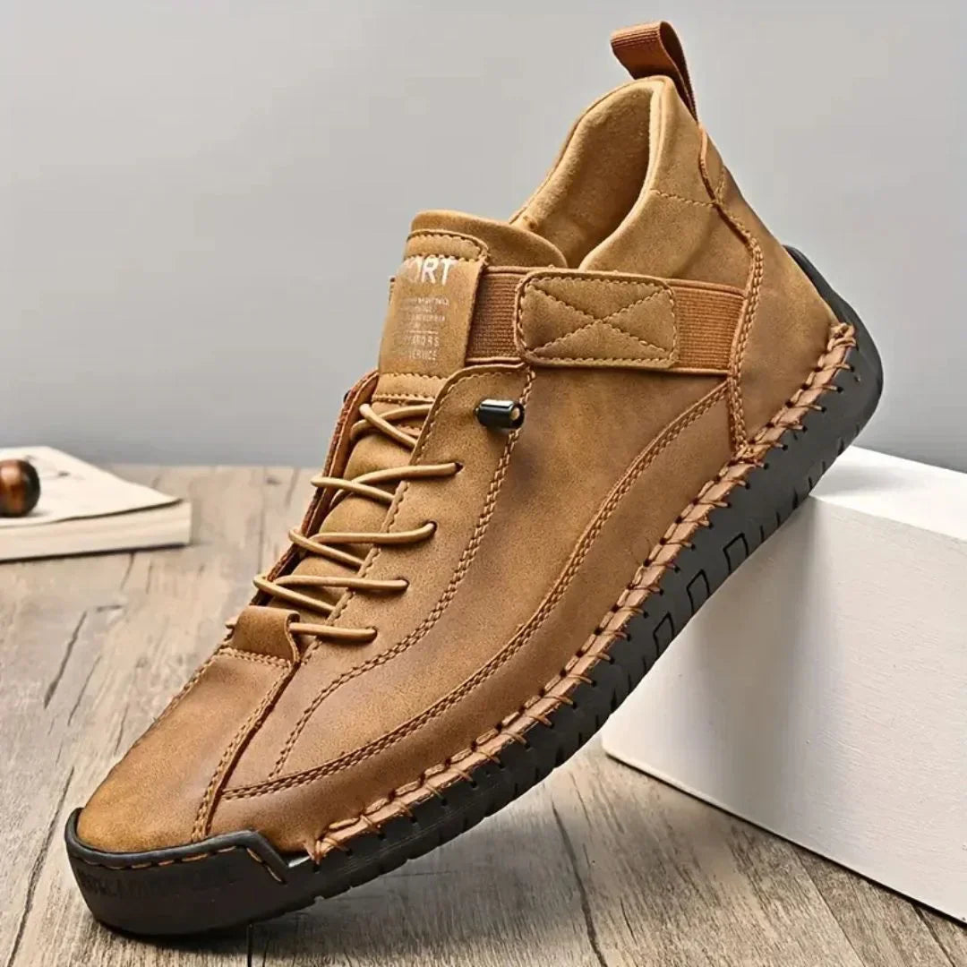 Hoogwaardige leren orthopedische heren loafers; biedt comfort en stijlvolle elegantie.