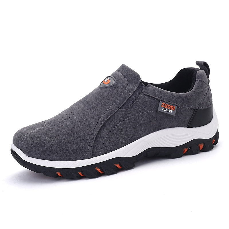 Comfortabele Oscar heren wandelschoenen in een paar, klaar voor elke citytrip, outdoor tocht of casual gebruik.