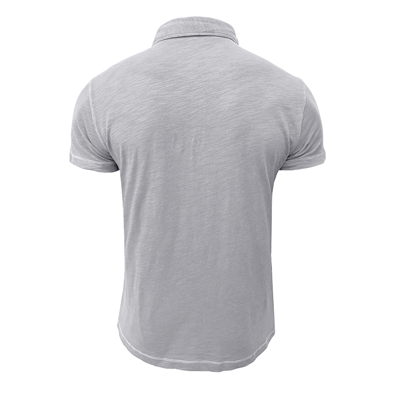 Wit heren poloshirt, klassieke polo voor zomerse vrijetijdskleding.