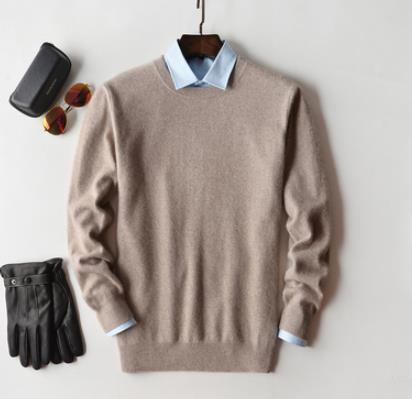 Herenmode pullover; veelzijdige trui met ronde hals, ideaal voor een stijlvolle en warme outfit.
