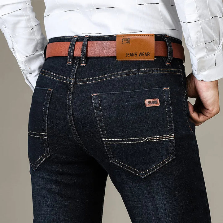 Heren rechte casual jeans, blauw, comfortabel en stijlvol voor dagelijks gebruik.