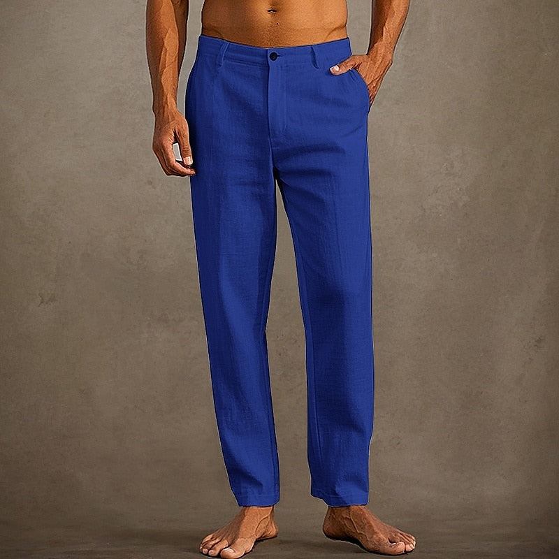 Zij-aanzicht van de stijlvolle heren chino, relaxed fit en veelzijdig, ideaal voor een casual outfit.