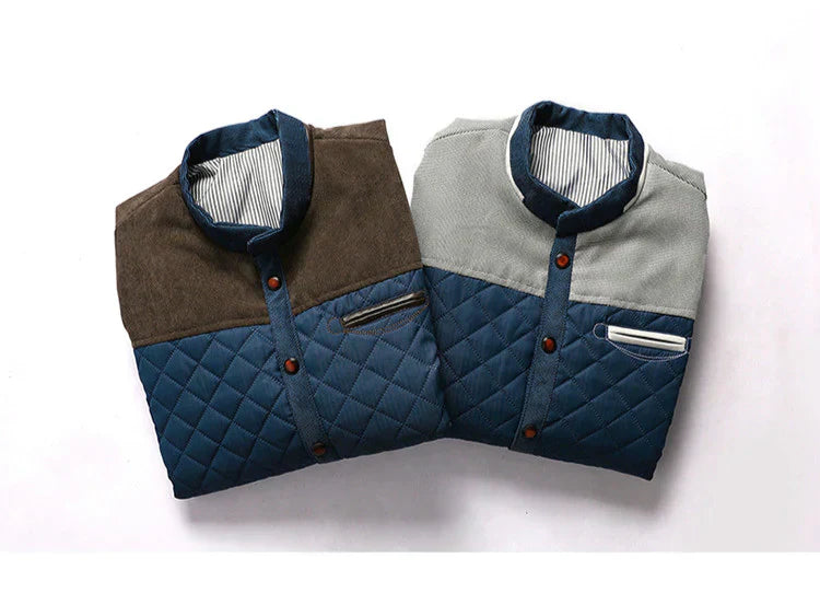Retro heren windjack Orlando met robuuste ritssluiting en trendy staande kraag detail.