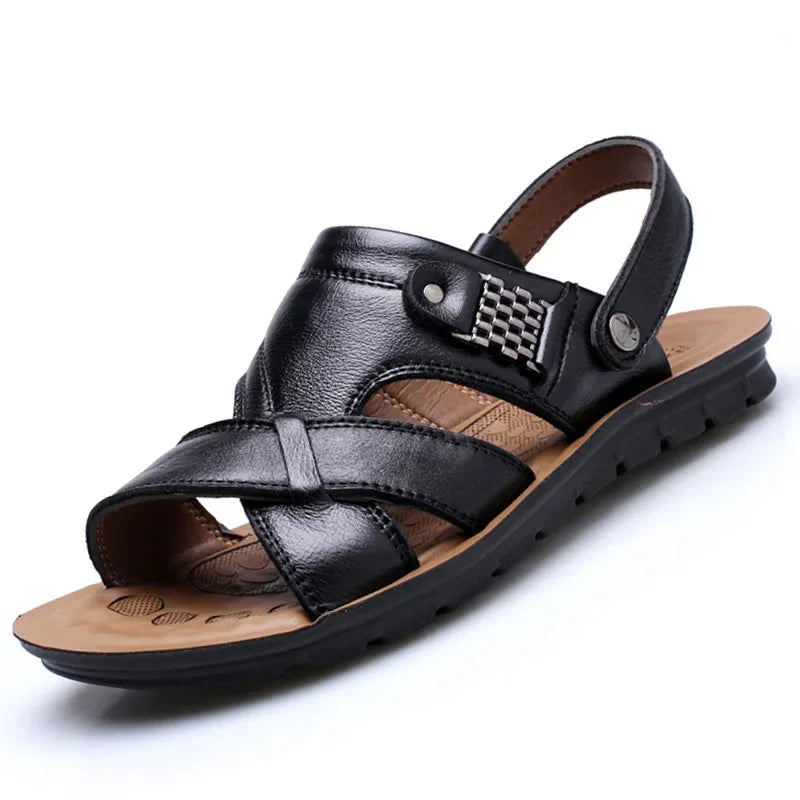 Ademende zwarte heren sandalen Tiberius, perfect voor strand of warme zomerdagen. Comfortabel en stijlvol.
