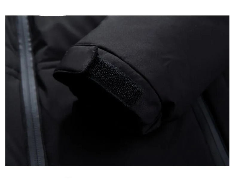 Duurzame heren ski-jas, robuust en warm. Optimale bovenkleding voor winterse avonturen in de bergen.