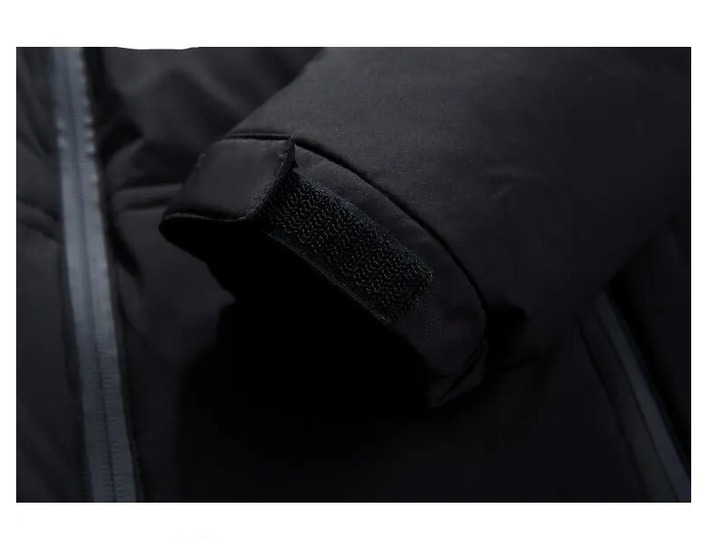 Duurzame heren ski-jas, robuust en warm. Optimale bovenkleding voor winterse avonturen in de bergen.