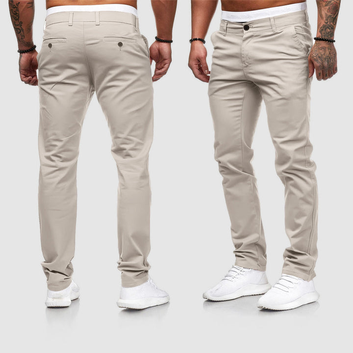 Heren slim-fit chino broek, comfortabel en stijlvol voor zowel casual als zakelijke gelegenheden.